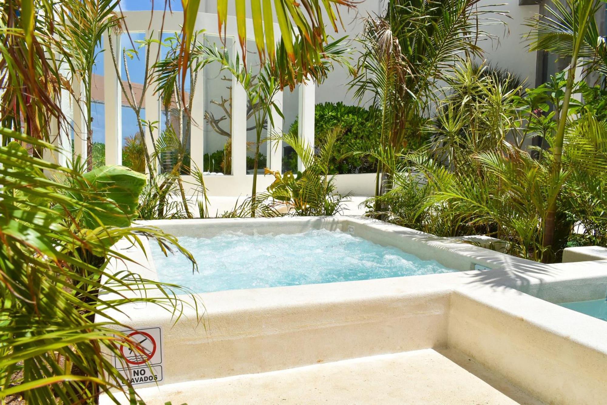 Nyx Resort Cancún